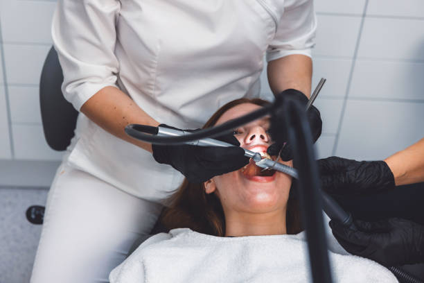 Best Emergency Tooth Extraction in Country Clu, CA
